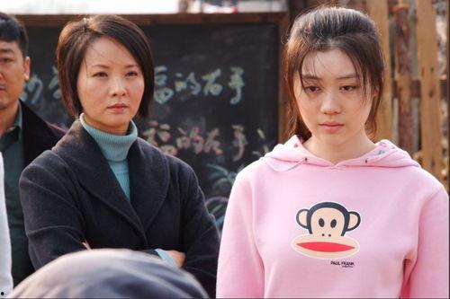 樱桃红之袖珍妈妈电视剧全集在线观看,温馨家庭剧,演绎母爱力量与成长历程 第3张 樱桃红之袖珍妈妈电视剧全集在线观看,温馨家庭剧,演绎母爱力量与成长历程 第3张